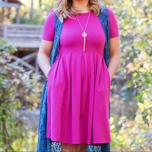 LuLaRoe Soild Amelia - medium
